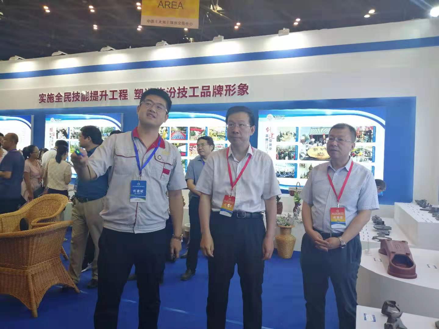 抖圈人生就是博工匠谱新章 设备造作铸鲜丽