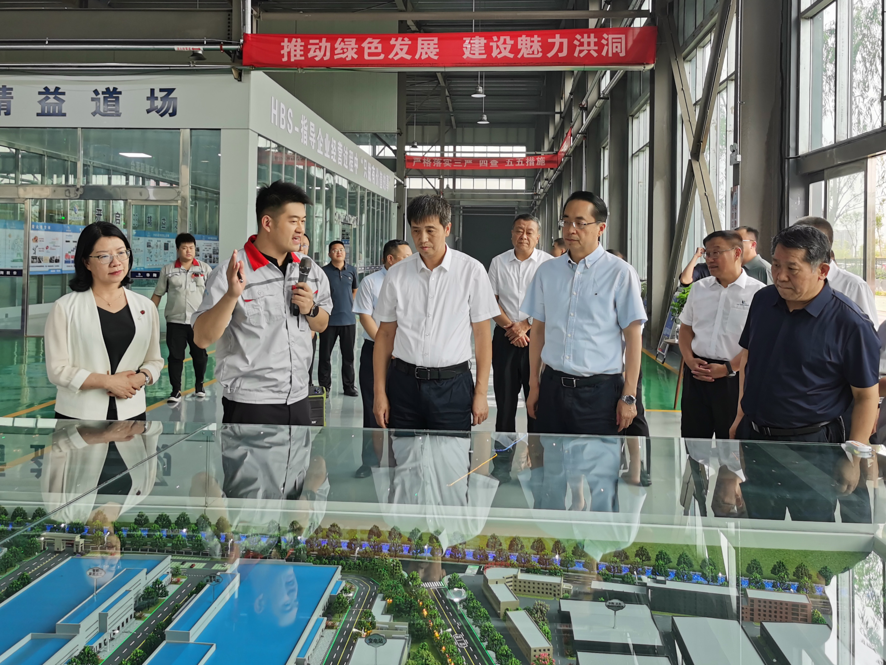 副省长熊继军莅临抖圈人生就是博（洪洞）智能科技产业园调研