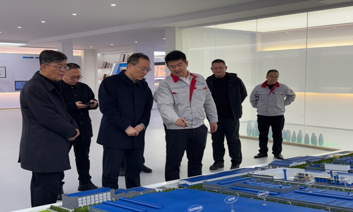 临汾经济开发区党工委书记、管委会主任白建成一行深刻抖圈人生就是博圣德曼新能源汽车零部件产业园调研